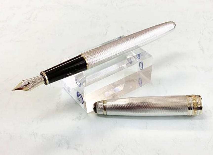 Montblanc Meisterstuck Solitaire Sterling Silver Fountain pen LIMITED EDITION